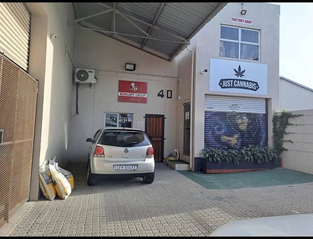 469M² WAREHOUSE RENTED IN GANTS PLAZA